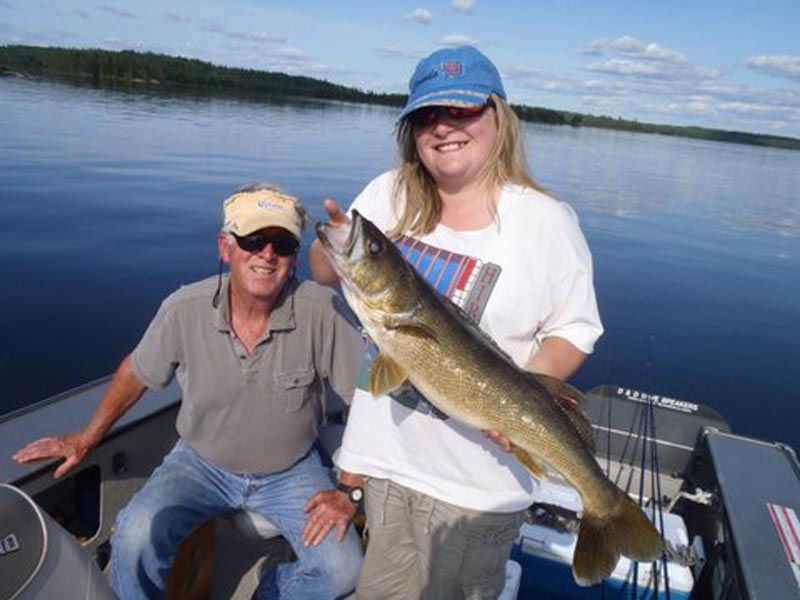 Best Fishing for Walleye Minaki